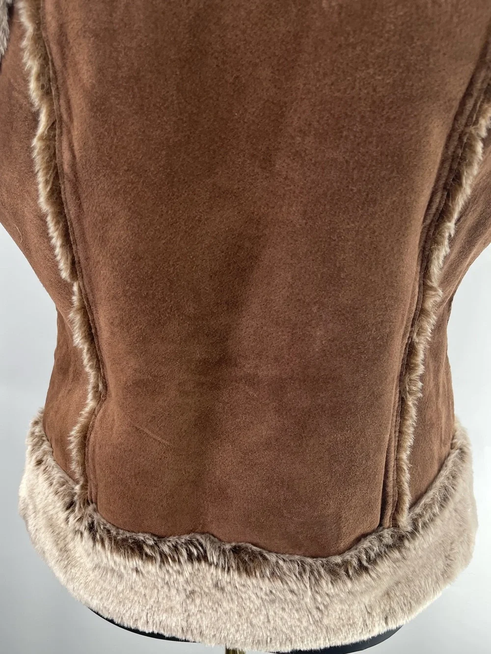 Live a Little Brown Leather Faux Fur Trim Western Cowgirl Vest Size Large - Picture 7 of 15